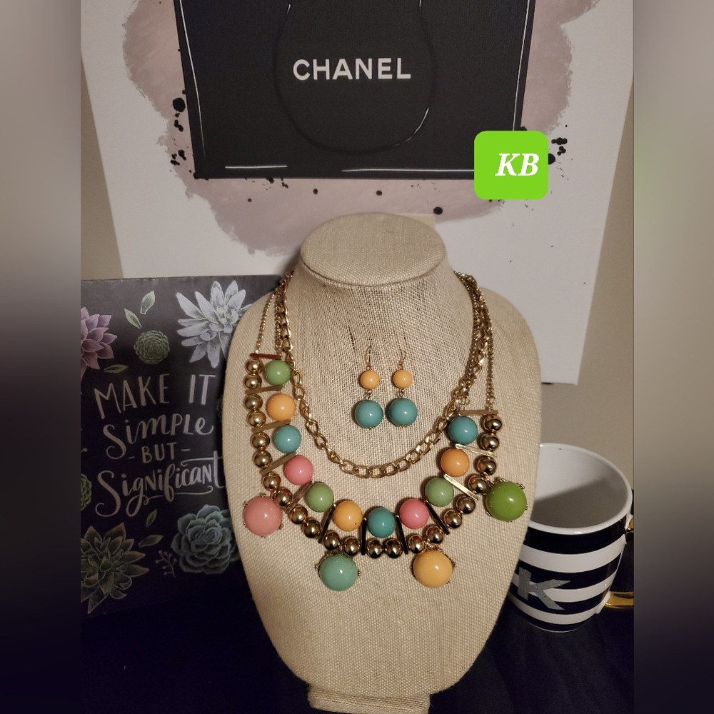 Chunky Statement Charm Necklace Set - image 1